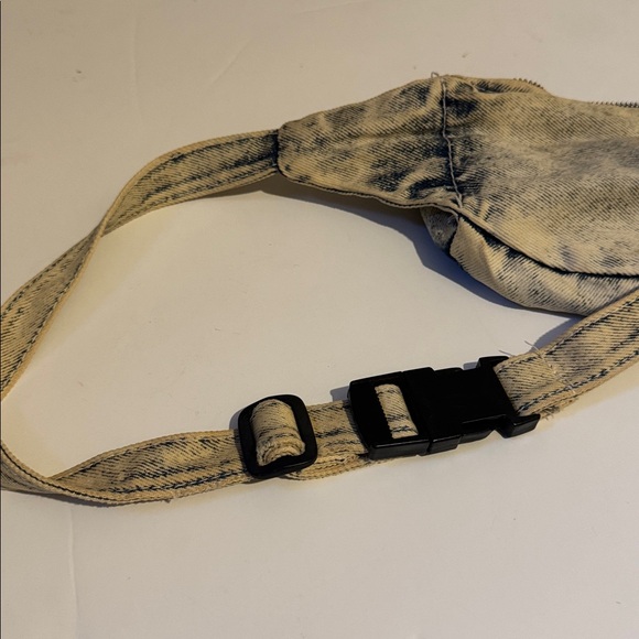 Vintage Shane Acid Wash Fanny Pack - Picture 6 of 6
